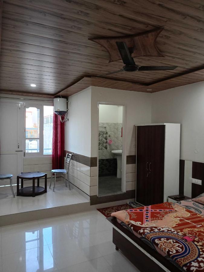 Hotel O Parmar Palace Mandi Exteriér fotografie